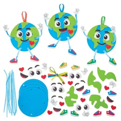 Image of Baker Ross FN037 Planet Earth Decoration Kits Pack of 8, Day Craft for Kids