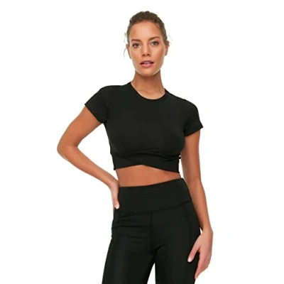 Image of Trendyol FeMan Sportswear Regular fit Basic Crew Neck Woven Blouse Schwarz