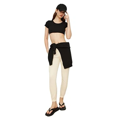 Image of Trendyol Women Fitted Basic Crew Neck Knit Blouse Black