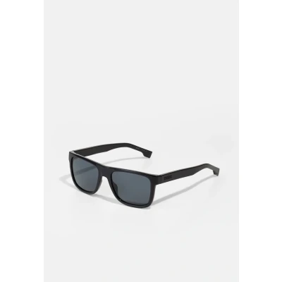 Image of Hugo BOSS Man 1647/S 807/IR Sunglasses Injected Black Grey Squared