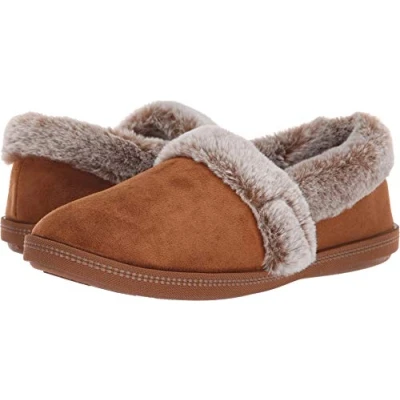 Image of Skechers Women&#039;s Cozy Campfire Team Toasty Low Top Slippers, Brown Chestnut Microfiber Suede Faux Fur Line Csnt, 7 UK