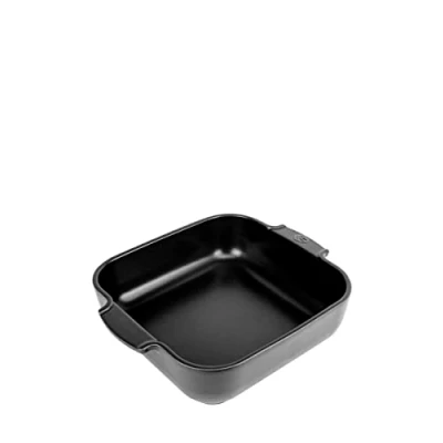 Image of PEUGEOT Square ceramic casserole dish 28 cm (including handles) x 23.7 7.2 capacity: 2.7 L 10 year guarantee satin black