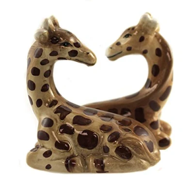 Image of Salt &amp; Pepper Shakers Set GIRAFFES New Ceramic Kitchen Gifts 9868