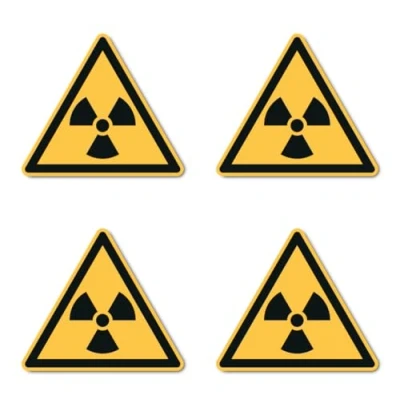 Image of Warning against radioactive substances or ionising rays: W003 DIN EN ISO 7010 / ASR A1.3 Sticker: diameter 10 cm, pack of 4