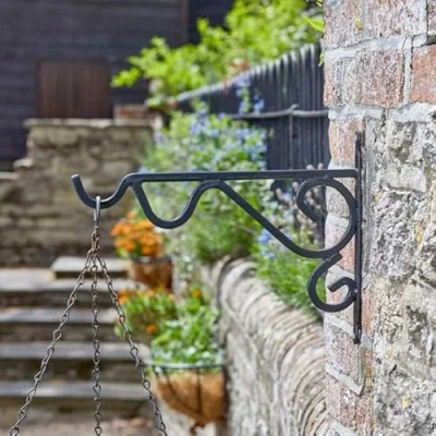 Image of Garden Mile® Hanging Basket Brackets Chains Decorative Bracket Outdoor Wall Mounted Ornamental Hook Patio (Brunel 16&quot;/18&quot;)