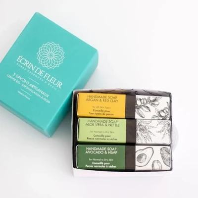 Image of Écrin de Fleur Organic Artisanal Soap 3 pack (Mandarin &amp; Calendula 1x90g / Lemon Lime Black Pepper 1x90g)