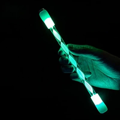 Image of QCSTORE Illuminated Spinning Pen, Rotating Pen 7 Colours LED Rolling Finger Non Slip Decompression Impact Ballpoint