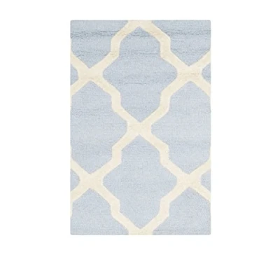 Image of SAFAVIEH Trellis Rug for Living Room, Dining Bedroom Cambridge Collection, Short Pile, in Light Blue and Ivory, 91 X 152 cm