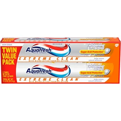 Image of Aquafresh Extreme Clean Whitening Action Twin Pack Toothpaste, 5.6 Ounce
