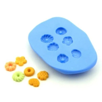 Image of MyTinyWorld Dolls House Miniature 6 Piece Biscuit Silicone Mould