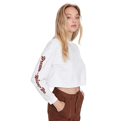 Image of Trendyol Women Regular Basic Crew neck Knit Sweatshirt Ecru