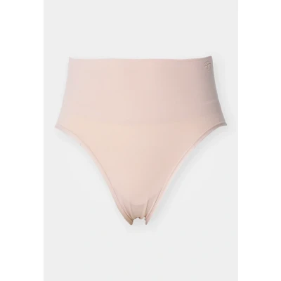 Image of Triumph SOFT Sculpt Bandeau MAXI Briefs, Women&#039;s, Size: 18, Neutral beige