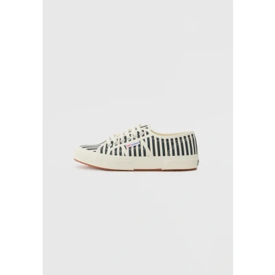 Image of Superga Unisex Trainers, Size: 37, Off white/navy shoes