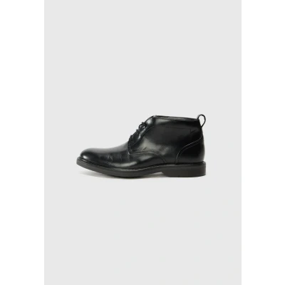 Image of Clarks Men&#039;s Aldwin Chukka Boot, Black Leather, 7.5 UK