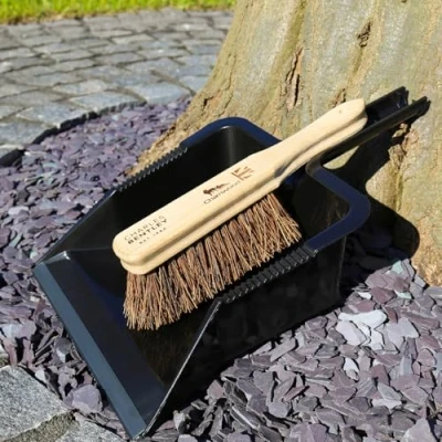 Image of CHARLES BENTLEY Dustpan and Brush, Charnwood, &amp; Bassine Hand Brush Set, for Garden Outdoor, Maintenance, Premium Brushware, Green, FSC Certified Wood, Stiff Bristle, Grip Handle (43x31x10cm)