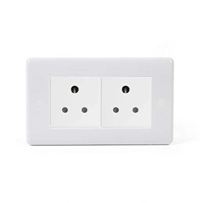 Image of Lieber Silk White 2 Gang 5 Amp Wall Double Plug Socket Curved Edge