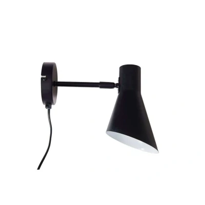Image of Dyberg Larsen Denver wall light in black