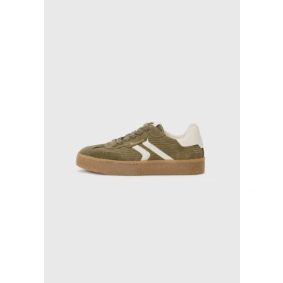 Image of Tamaris Trainers, Women&#039;s, Size: 5, Olive shoes