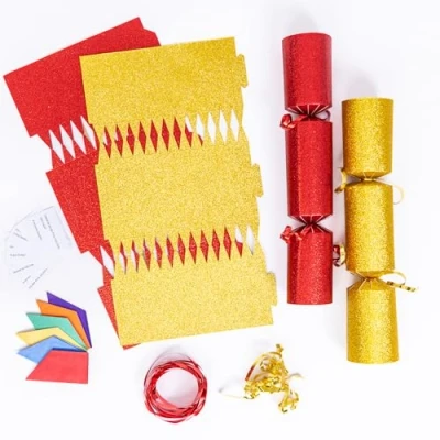 Image of evelay 12 Make Your Own Christmas Cracker Kit DIY Red &amp; Gold Glitter Crackers Hats Snaps Jokes (Red, Gold)