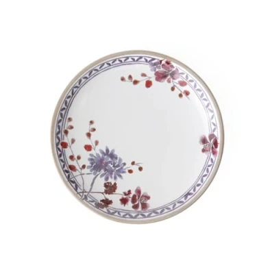 Image of Villeroy &amp; Boch Artesano Provençal Lavender Breakfast plate, round plate with flower design made of premium porcelain, dishwasher safe, 220 mm