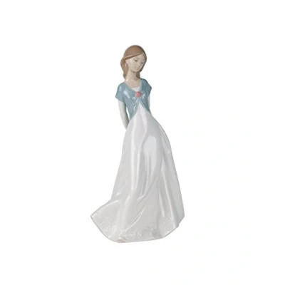 Image of NAO Figure Truly in Love Woman Figurine Glossy Porcelain and Pastel Tones. Porclena Girl Golden
