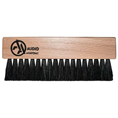 Image of Audio Anatomy Vinyl Brush oak wood and Goat Hair/Antistatic discharge/Wet dry cleaning/User friendly handle/Removes dust very efficiently/Manufactured in the EU natural