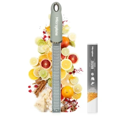 Image of Microplane Grater Premium Classic Fine Sage Green