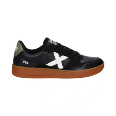 Image of Munich Unisex Legit Sneaker, Black/White, 9 UK