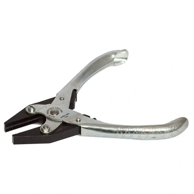 Image of Maun Flat Nose Pliers Serrated Jaw 160mm (6.1/4in) MAU4860160