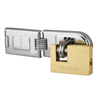 Image of Master Lock 606720EURD Pack Including Door Hinged Hasp and Rectangular Keyed Padlock