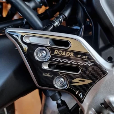 Image of Resin Bike Motorcycle 3D Stickers Compatible with Yamaha Tracer 9 GT 2021 2023 Gold. Heel Pad Protections from Impact and Scratches. Pair of Gadget Moto