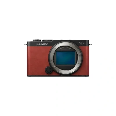 Image of Panasonic Lumix DC S9E R Full Frame Mirrorless Open Gate Vlogging Camera, 24.2MP, 6K /4K Video, 779 Point PDAF, Image Stabilisation, Free Angle Screen, 5Ghz WiFi, Crimson Red, Body