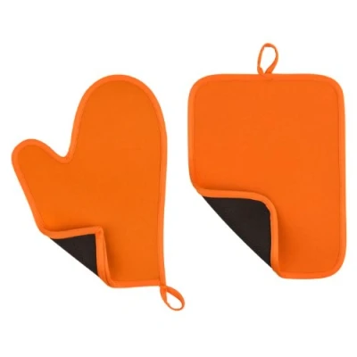 Image of Premier Housewares Oven Glove and Pot Holder Set Orange