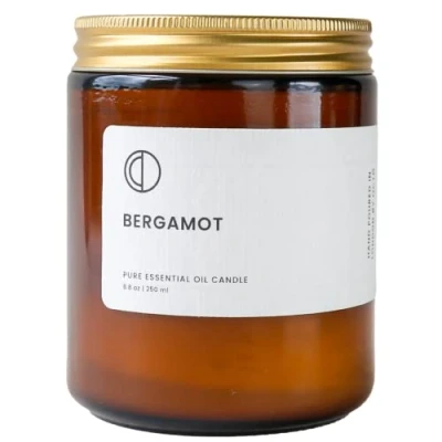 Image of OCTŌ Bergamot Scented Candle. Made with Essential Oils and Soy Wax. 250ml