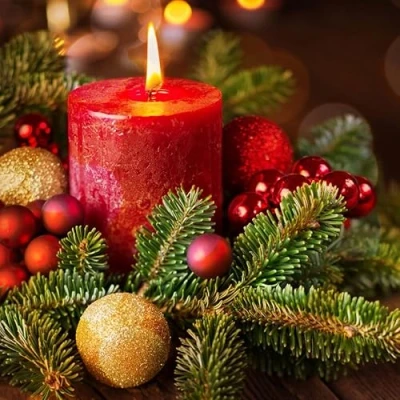 Image of Paper Themes 10 pack of Luxury Christmas Cards with Envelopes (Red Candle)