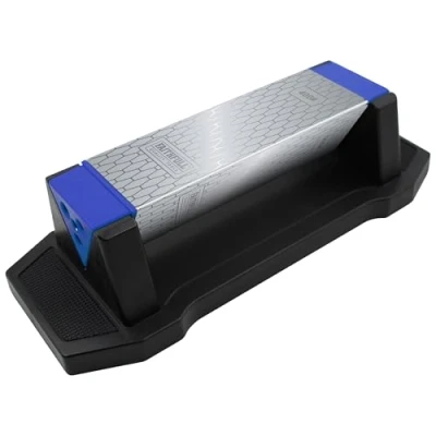 Image of Faithfull Diamond Sharpening Stone Kit Triangular Whetstone 400/1000 / 1200 Grit, Knife &amp; Tool Sharpener with Non Slip Base, Wet or Dry Use