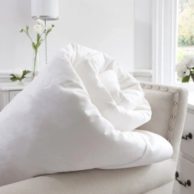 Image of Jasmine SILK All Seasons Weight 100% Mulberry Filled Duvet Quilt Single (140 x 200cm) 9 Tog