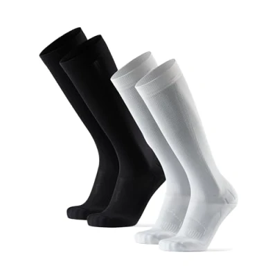 Image of DANISH ENDURANCE 2 Pack Graduated Compression Socks, 21 26mmHg, Flight Running, Women &amp; Men, Multicolour: Black, White, 9 12