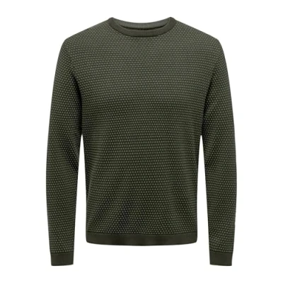 Image of ONLY &amp; SONS Men&#039;s Onstapa Reg 12 Struc Ls Crew Knit Noos Jumper, Rosin/Model: Forest Night Dots, S