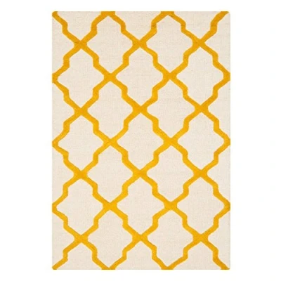 Image of SAFAVIEH Trellis Rug for Living Room, Dining Bedroom Cambridge Collection, Short Pile, in Ivory and Gold, 76 X 244 cm