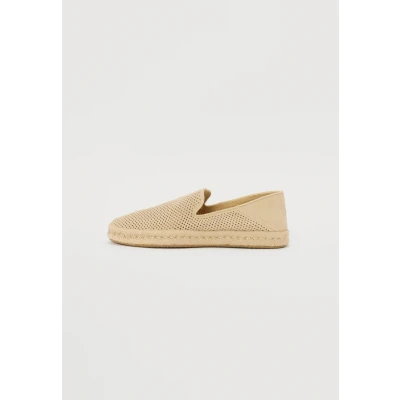 Image of TOMS Santiago Espadrilles, Men&#039;s, Size: 105, Beige shoes