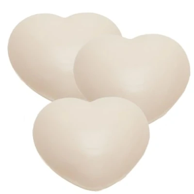 Image of La Maison du Savon de Marseille French Heart Shaped Soap for Body Wash or Decoration Honeysuckle Fragrance 20g Novelty Bars Set of 3