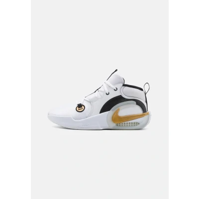 Image of Nike Performance AIR ZOOM Crossover 2 Unisex Basketball shoes for kids, Size: 5, White/metallic gold/black/tint Leather and textile