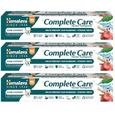 Image of Himalaya Herbals Gum Expert Complete Care Toothpaste Anti Inflammation, oxidant, Prevents Bleeding or Swollen 100% Vegetarian Herbal 75ml (Saver Pack of 3)