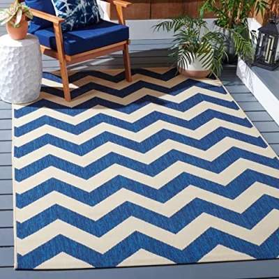 Image of SAFAVIEH Chevron Rug for Indoor &amp; Outdoor Courtyard Collection, Short Pile, in Navy and Beige color, 160 X cm
