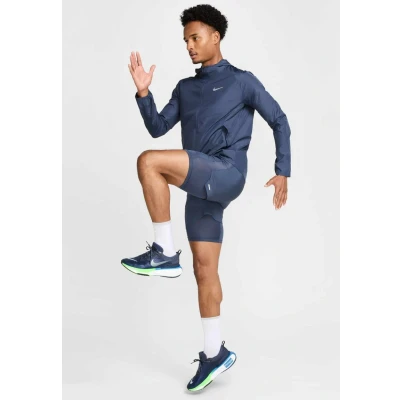 Image of Nike Primaloft Miler Jacket XL Men&#039;s Lightweight Running for Warmth and Comfort in Black
