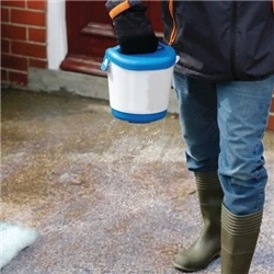 Image of Hand Held Salt Spreader Blue 4kg Capacity 389097