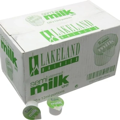 Image of Lakeland Semi Skimmed Milk Pots (Pack of 120)