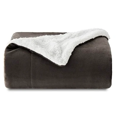 Image of Bedsure Sherpa Fleece Throw Blanket Fluffy Microfiber Solid Blankets for Bed and Couch Double/Twin Size, Brown, 150x200cm