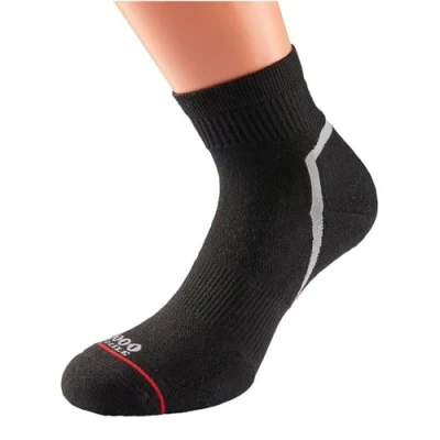 Image of 1000 MILE Unisex (6 8) ACTIV QUARTER SOCK BLACK 1477B LM 6 8 LADIES, Black, M EU
